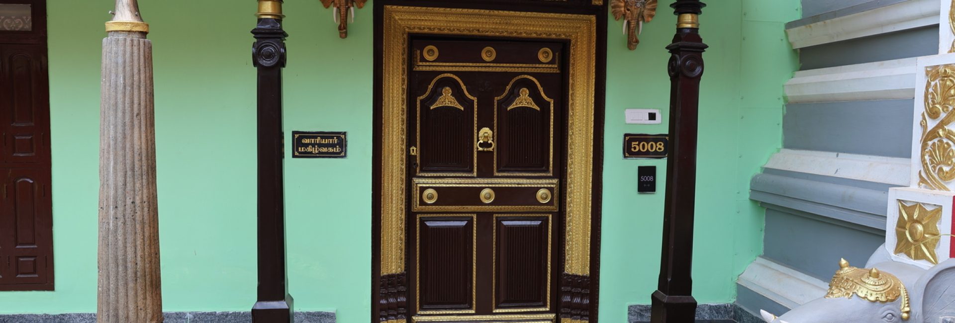 Temple Street Suite – Duplex Room