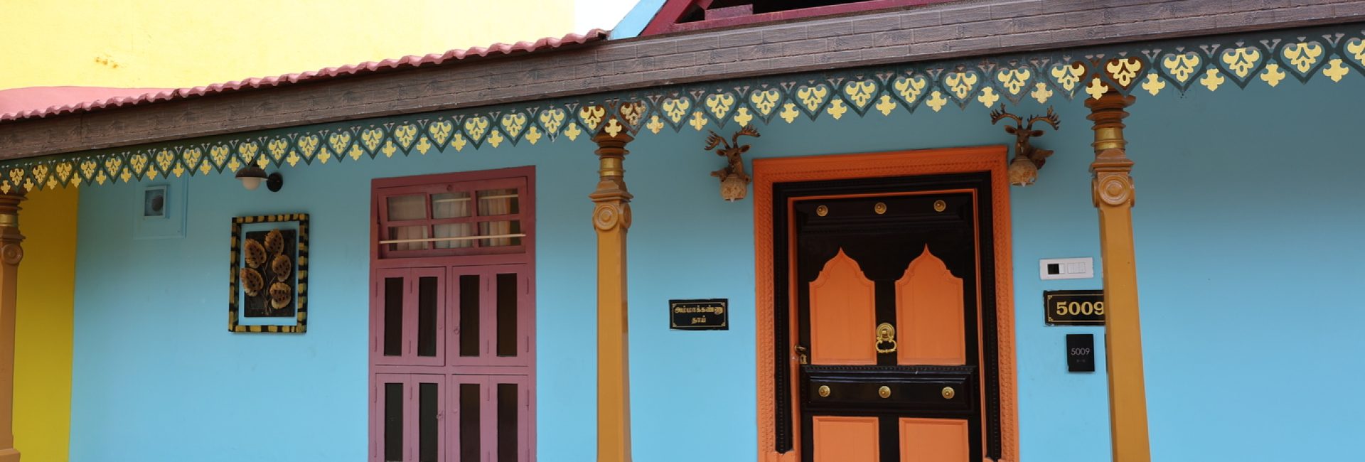 Temple Street Suite – Double Bed Room