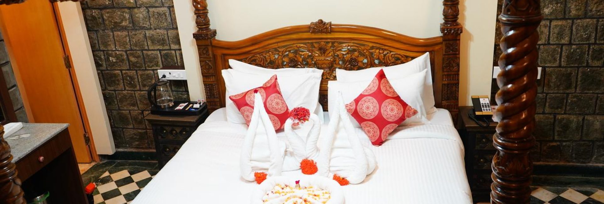 Andhapuram Suite – Double Bed Room