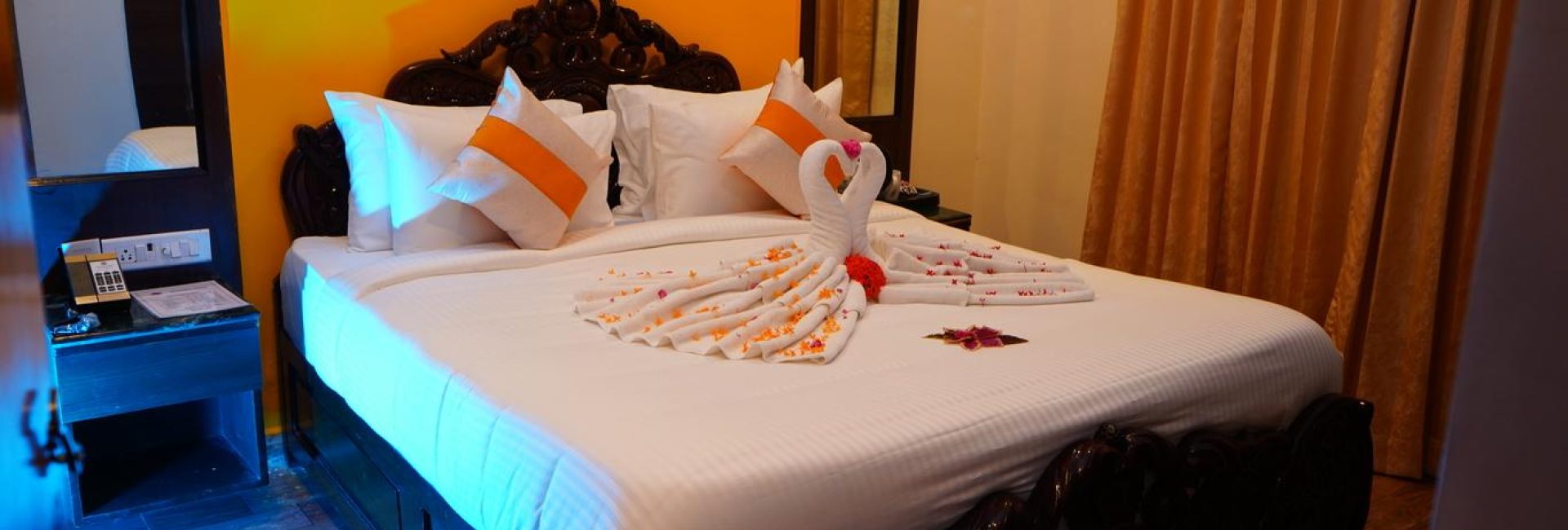 Temple Street Suite – Double Bed Room