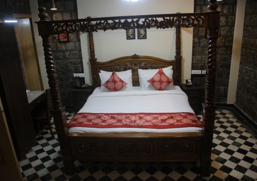 Andhapuram Suite – Double Bed Room