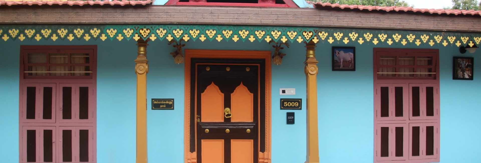 Temple Street Suite – Double Bed Room