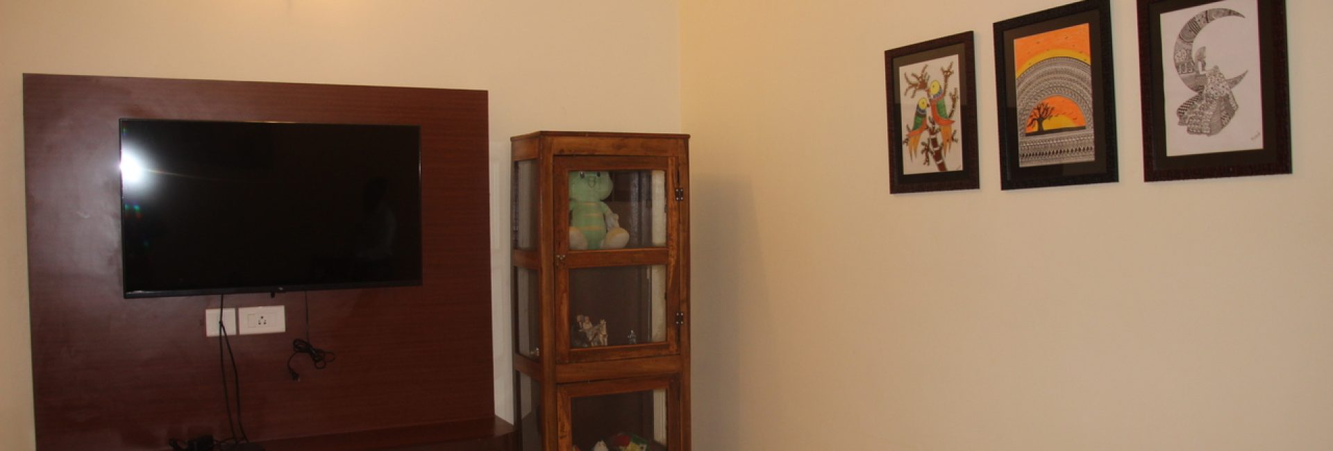 Temple Street Suite – Single Bed Room