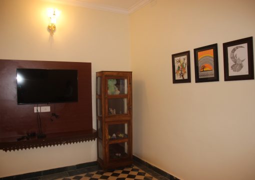 Temple Street Suite – Duplex Room